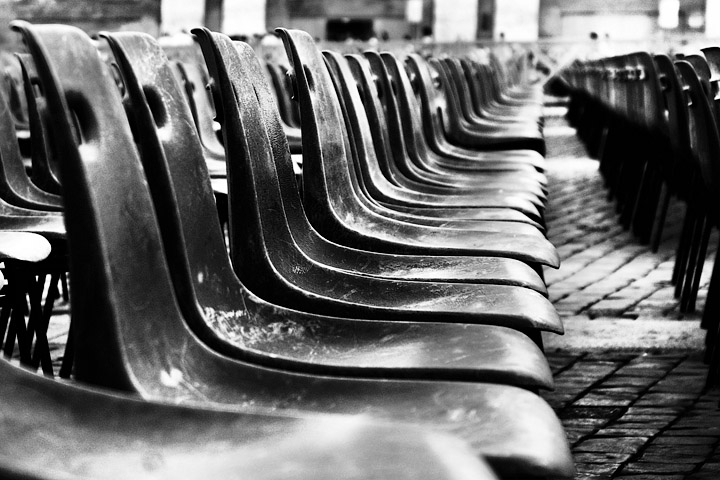 sedie chairs tante many moltitudine fila
