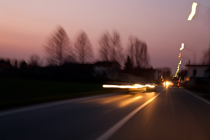 traffico strada tramonto auto