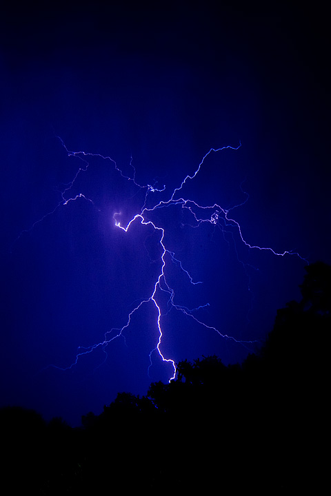 fulmine blu lampo tuono bolt lightning flash incredibile
