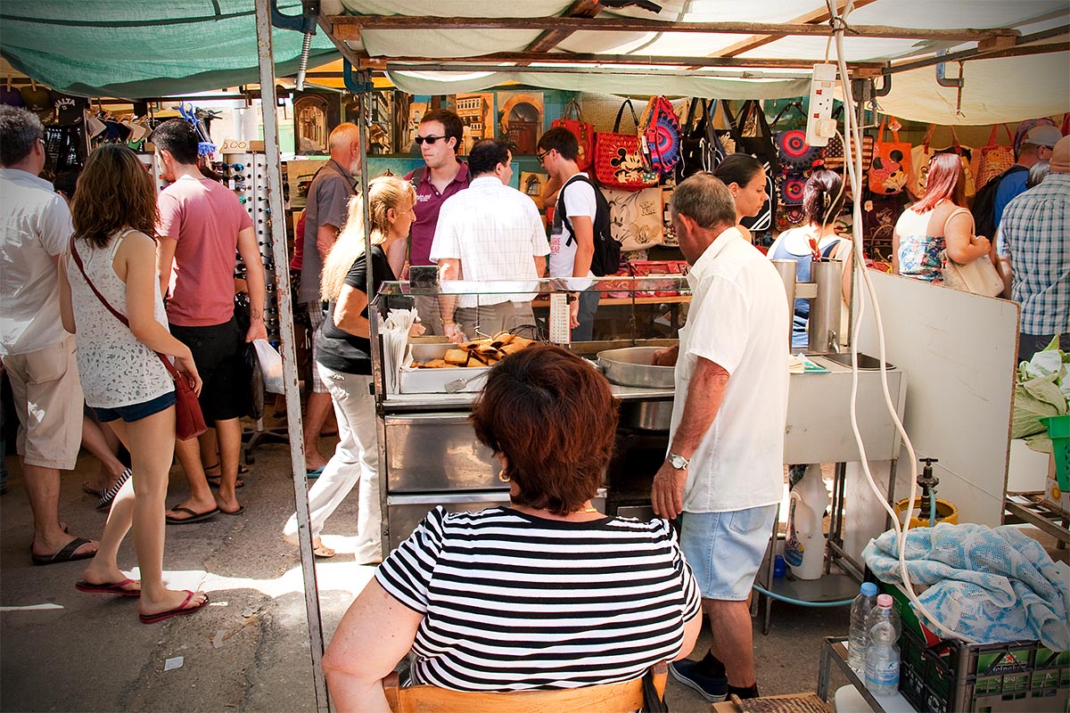 Marsaxlokk market fries malta sea mare vacanze holiday island isola