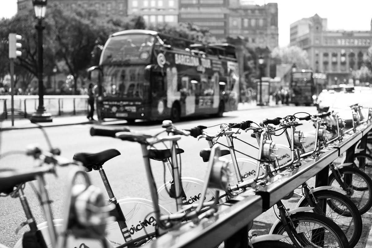 BICI bicycle square PLAZA CATALUNYA sigma 50 1.4 barcelona barcellona BN BW