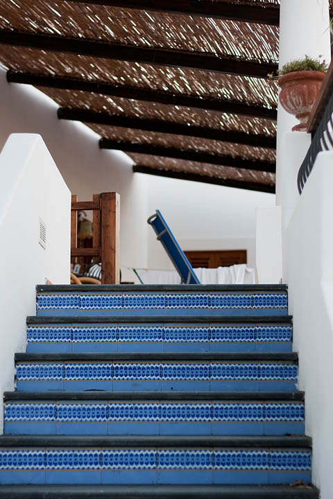 isole eolie Stromboli casa bella gradini decorati veranda