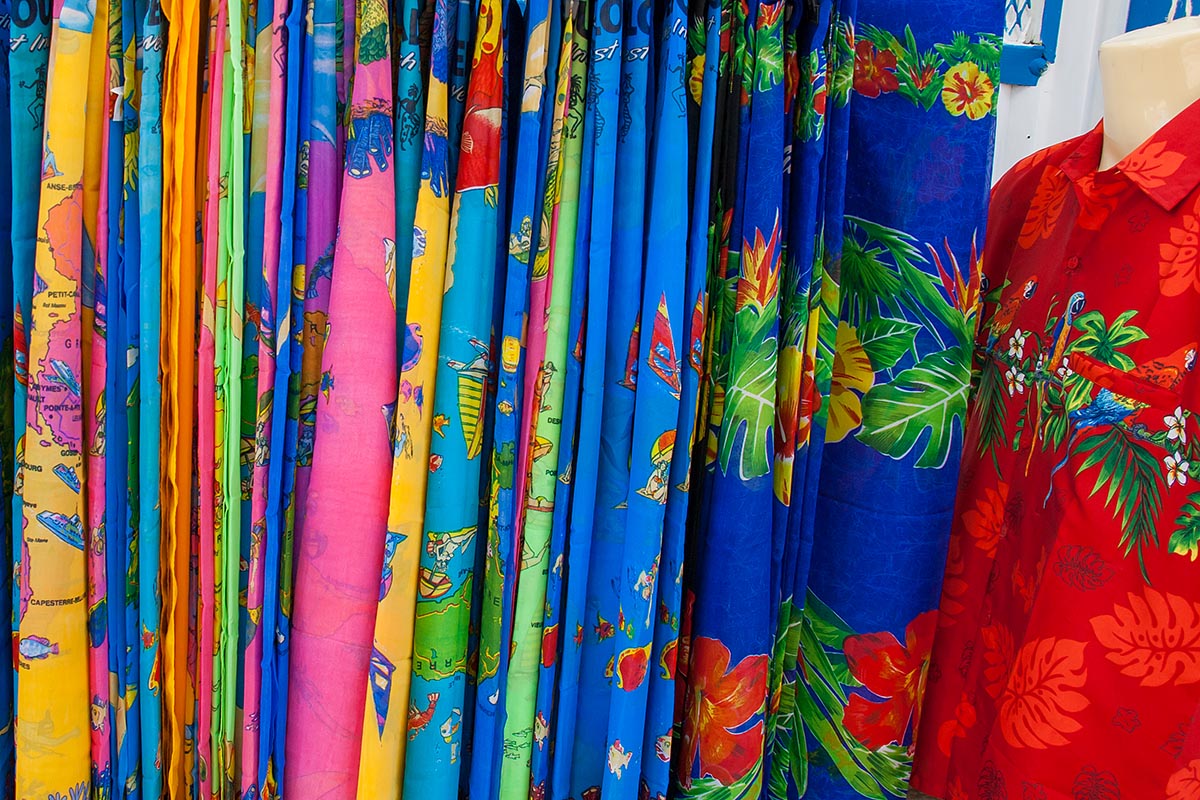 Market @ Sainte Anne colours dressing colori accesi vestiti guadeloupe guadalupa french caribbean antille francesi grande terre canon 400d sigma 18-200