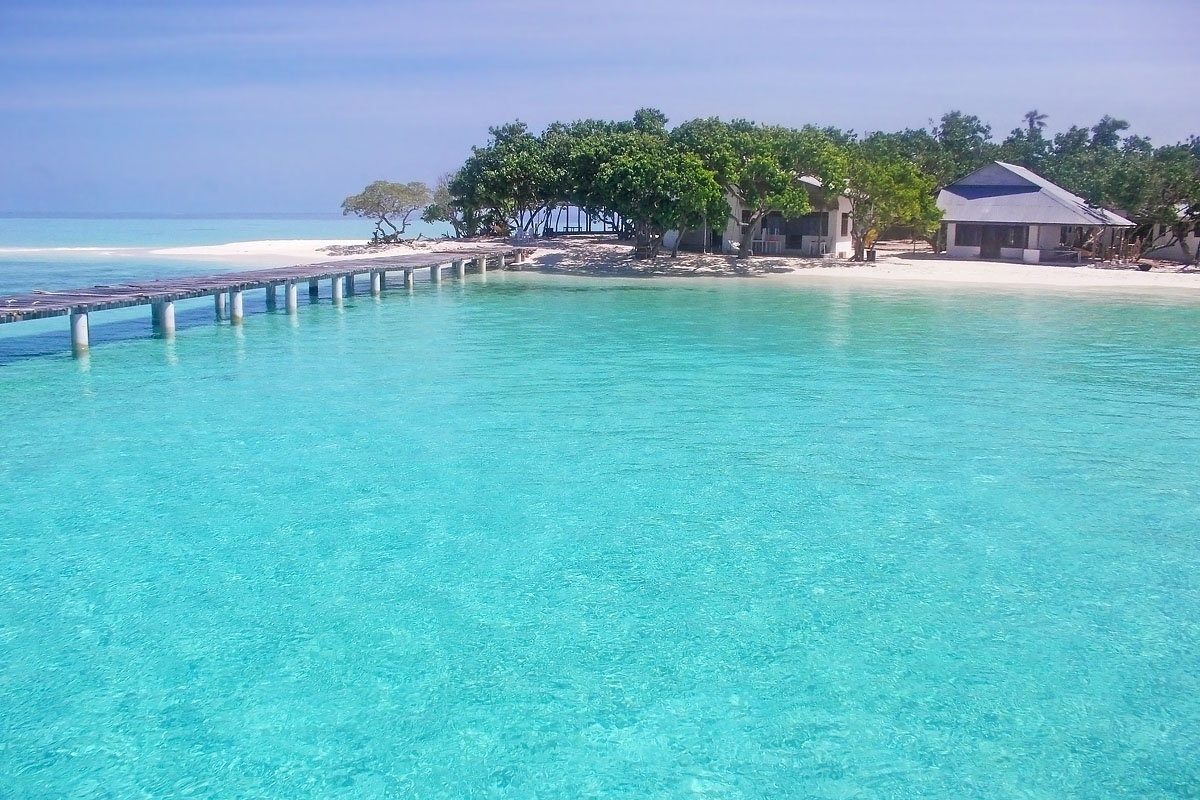 maldive maldives atollo felidhoo vaavu atoll Ambara spiaggia bianca white seaside mare azzurro sea light blue incredible bellissimo