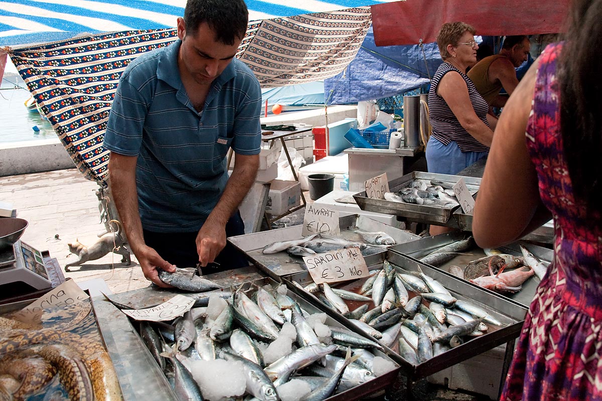 Marsaxlokk Fish market malta sea mare vacanze holiday island isola