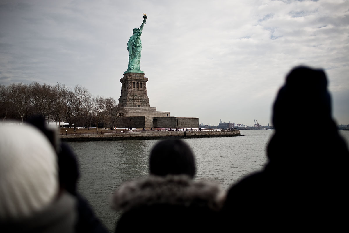 statua della libertà liberty island statue back new york city nyc u.s.a. america Canon 35mm f/1.4 5d ff
