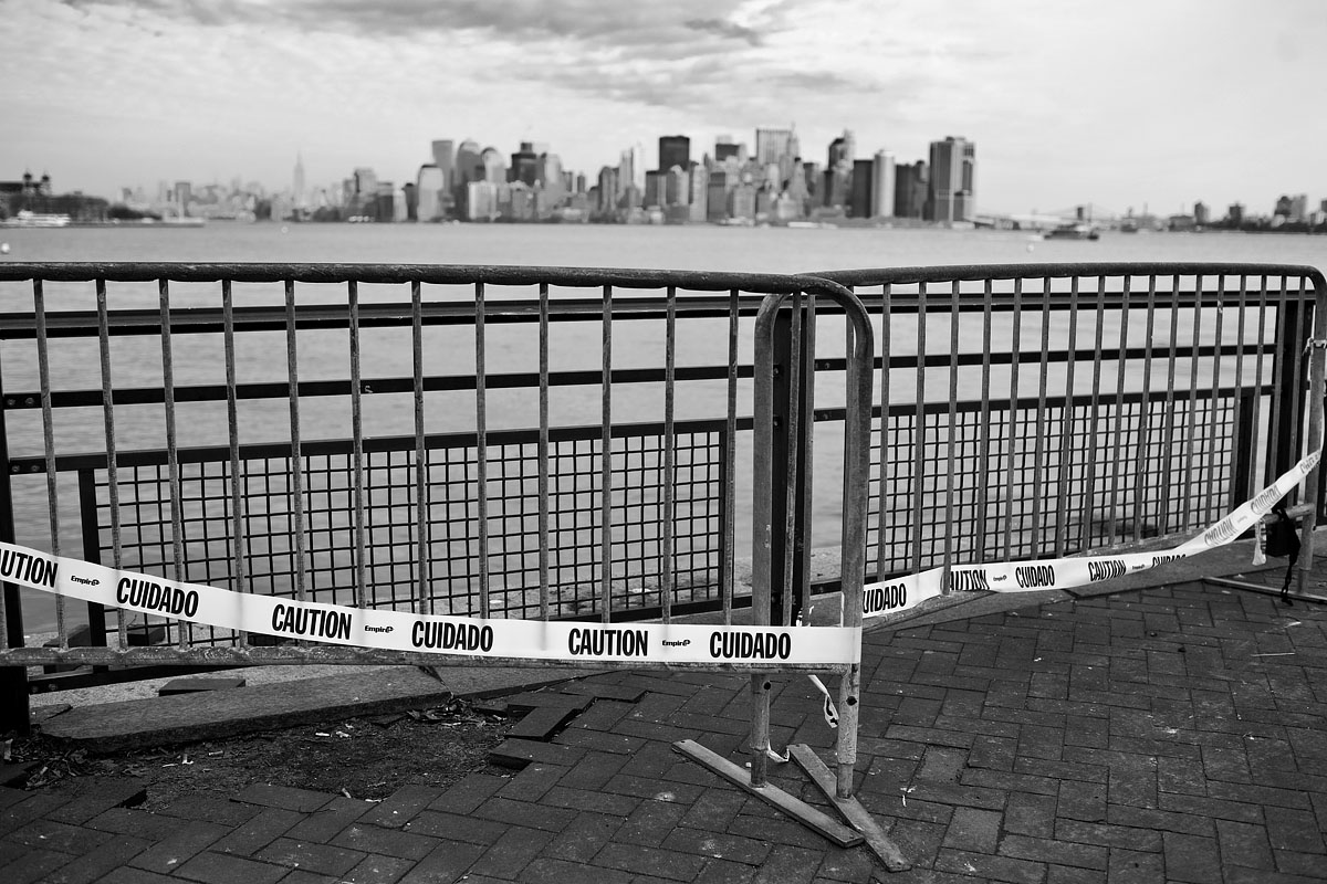caution cuidado skyline manhattan liberty island new york city nyc u.s.a. america Canon 35mm f/1.4 5d ff