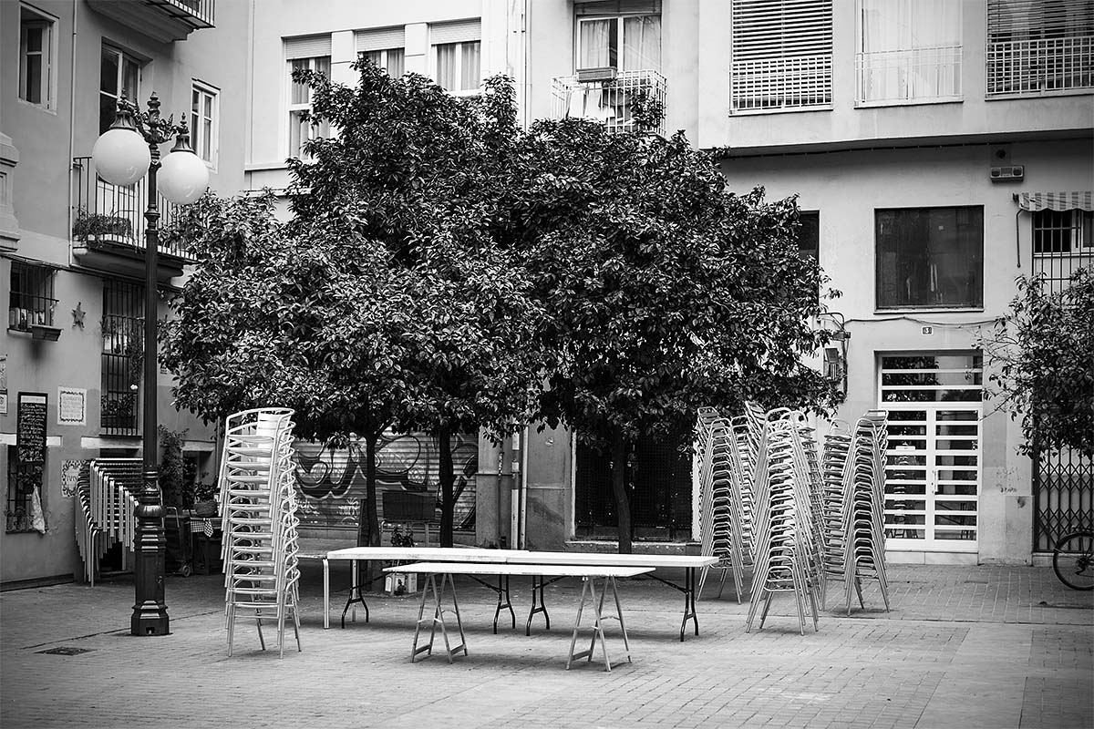 square little typical local caffè bar valencia València valenza spagna spain canon 50mm 50 f/1.2 1.2 5d fullframe ff